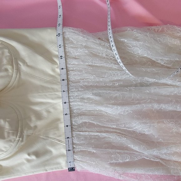 ALICE & OLIVIA white lace strapless maxi dress - Picture 3 of 13